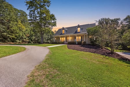 Toccoa, GA 30577 Stephens County