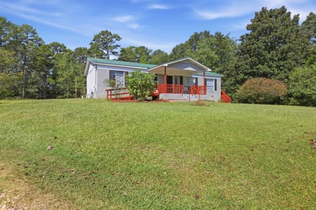 Toccoa, GA 30577 Stephens County