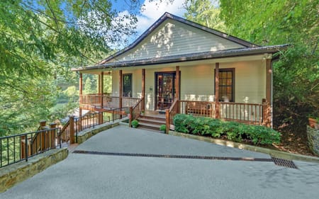 Lakemont, GA 30552 Rabun County