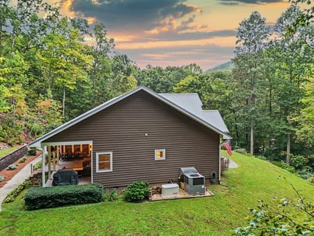 Tiger, GA 30576 Rabun County