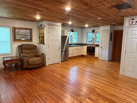 Clarkesville, GA 30523 Habersham County
