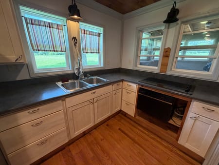 Clarkesville, GA 30523 Habersham County