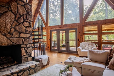 East Ellijay, GA 30540 Gilmer County