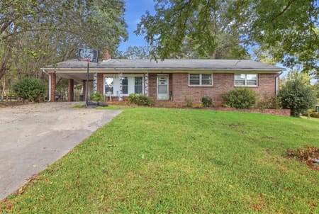 Toccoa, GA 30577 Stephens County