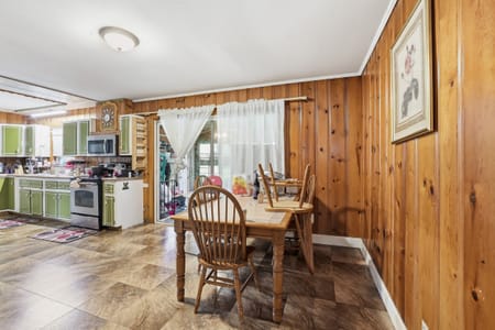 Toccoa, GA 30577 Stephens County