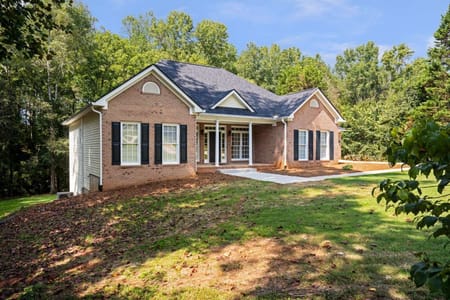 Hoschton, GA 30548 Jackson County