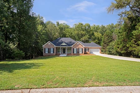 Hoschton, GA 30548 Jackson County