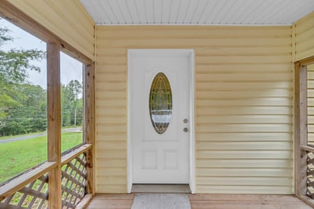 Toccoa, GA 30577 Stephens County