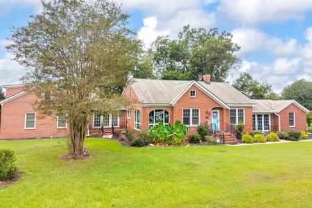 Lavonia, GA 30553 Hart County