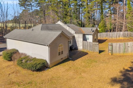 Toccoa, GA 30577 Stephens County