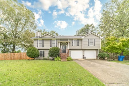 Hoschton, GA 30548 Jackson County