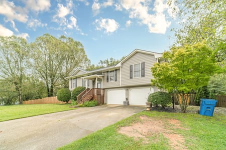 Hoschton, GA 30548 Jackson County