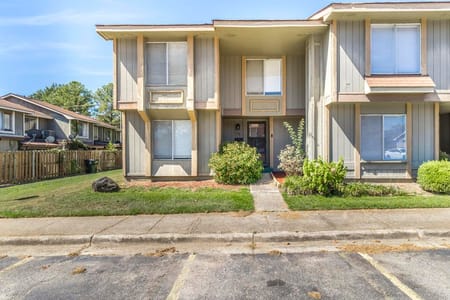 Warner Robins, GA 31088 Houston County