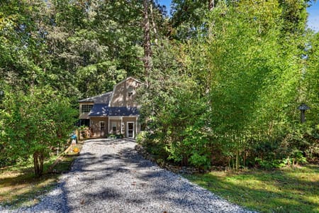 Clarkesville, GA 30523 Habersham County