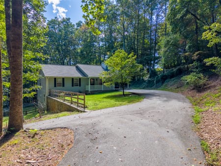 Dillard, GA 30537 Rabun County