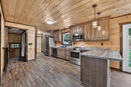 Ellijay, GA 30536 Gilmer County