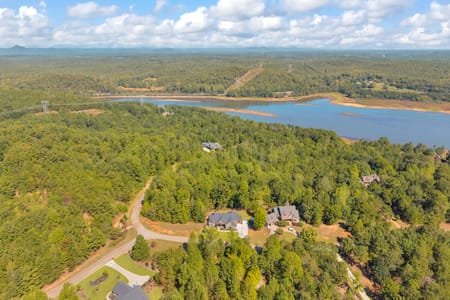 Toccoa, GA 30577 Stephens County
