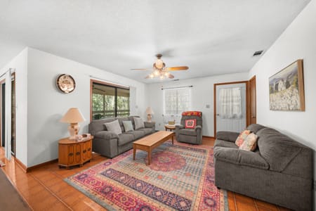 Claxton, GA 30417 Evans County