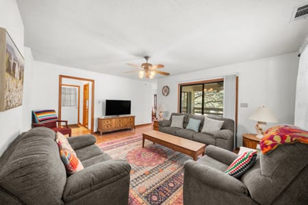 Claxton, GA 30417 Evans County