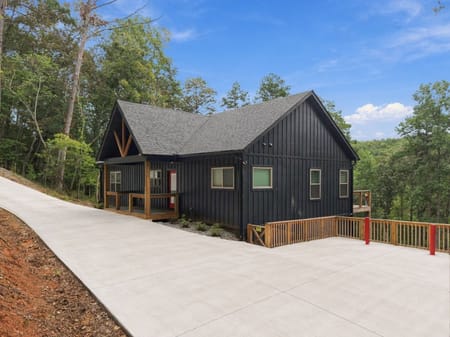 Demorest, GA 30535 Habersham County