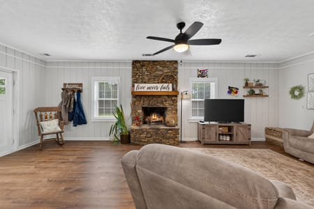 Griffin, GA 30224 Spalding County