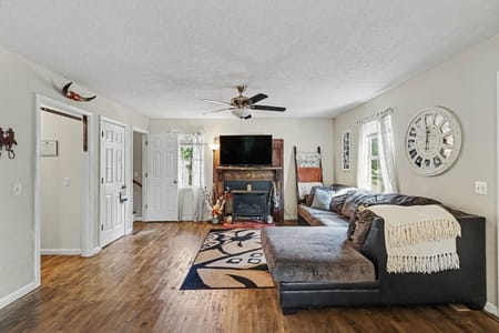 Adairsville, GA 30103 Gordon County