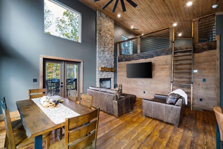 Ellijay, GA 30536 Gilmer County