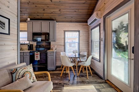 Clarkesville, GA 30523 Rabun County