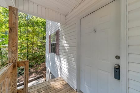 Clarkesville, GA 30523 Habersham County