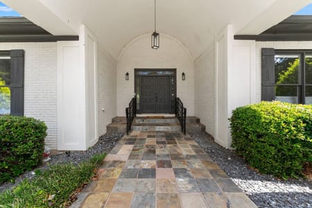 Flowery Branch, GA 30542 Hall County
