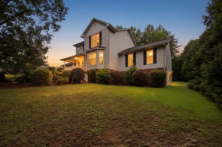 Toccoa, GA 30577 Stephens County