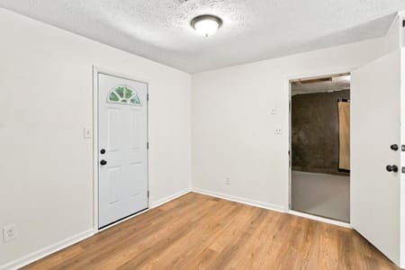 Riverdale, GA 30296 Clayton County