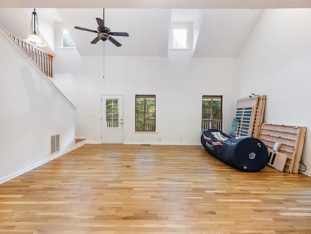 Flowery Branch, GA 30542 Hall County