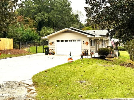 Toccoa, GA 30577 Stephens County