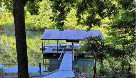 Lavonia, GA 30553 Hart County