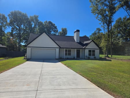 Lavonia, GA 30553 Hart County