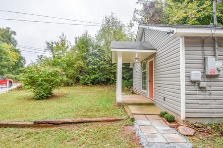 Griffin, GA 30223 Spalding County