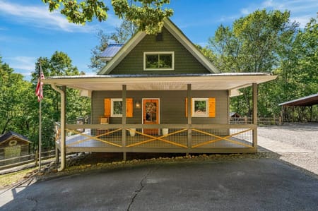 Hiawassee, GA 30546 Towns County