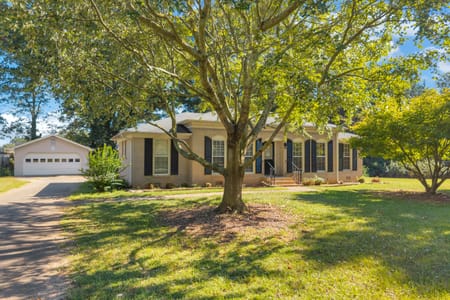 Lavonia, GA 30553 Franklin County