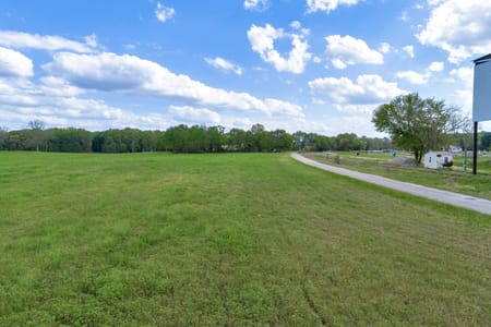 Bowersville, GA 30516 Hart County