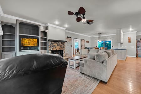 Clarkesville, GA 30523 Habersham County