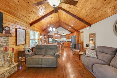 Cleveland, GA 30528 White County