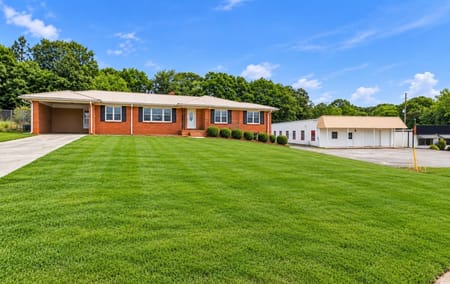 Toccoa, GA 30577 Stephens County