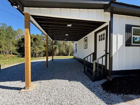Toccoa, GA 30577 Stephens County