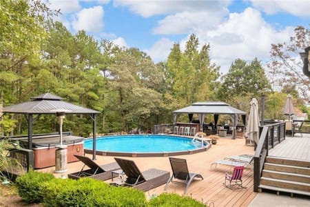 Hoschton, GA 30548 Jackson County
