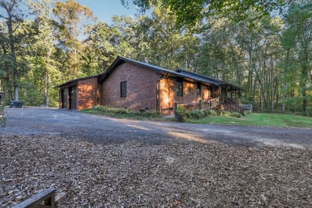 Hartwell, GA 30643 Hart County
