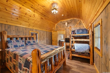Mountain Home, TX 78058 Kerr County