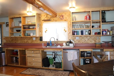 Robertson, WY 82944 Uinta County