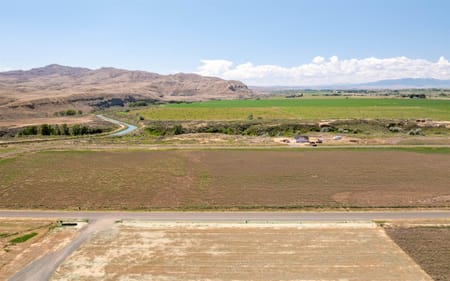 Powell, WY 82435 Park County