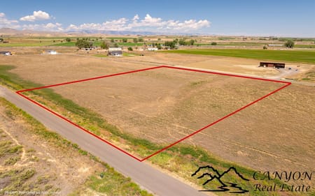 Powell, WY 82435 Park County